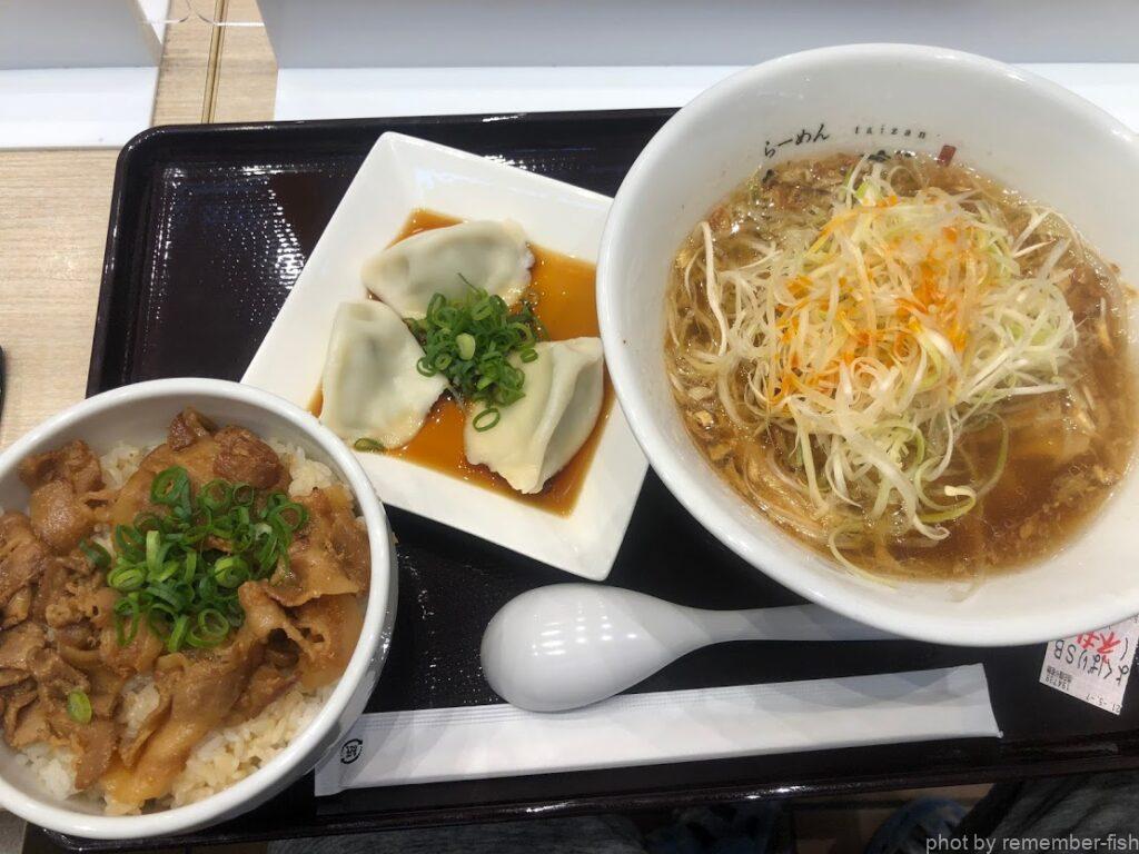 ラーメンライス